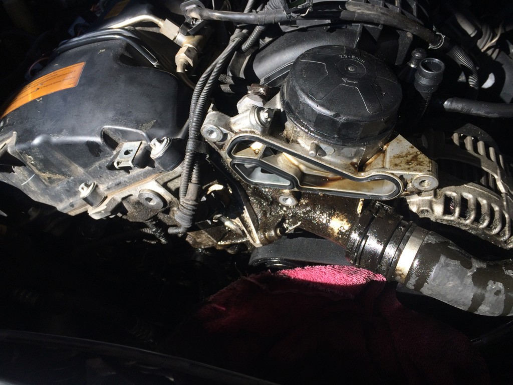Oil filter housing gaskets